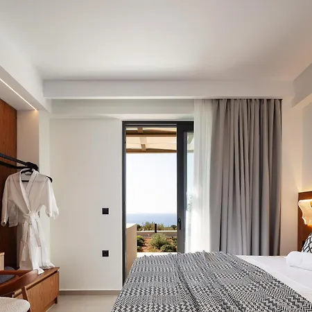Manto Villas, Heated Pool, Whirlpool, Seaview, By Thinkvilla Villa